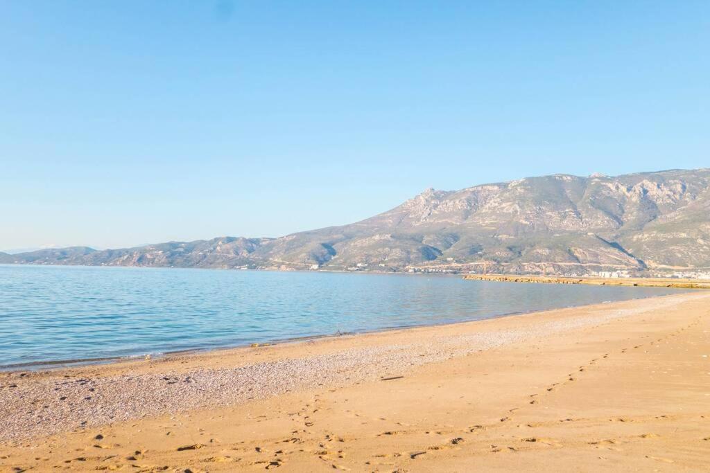 דירות Posidhonía Hospitality In Mythical And Historical Peloponnese1 מראה חיצוני תמונה